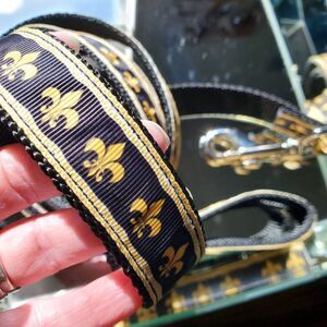 6ft Nylon Black & Gold fleur de lis Dog lease